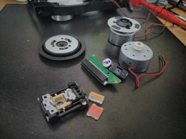 DVD Player components